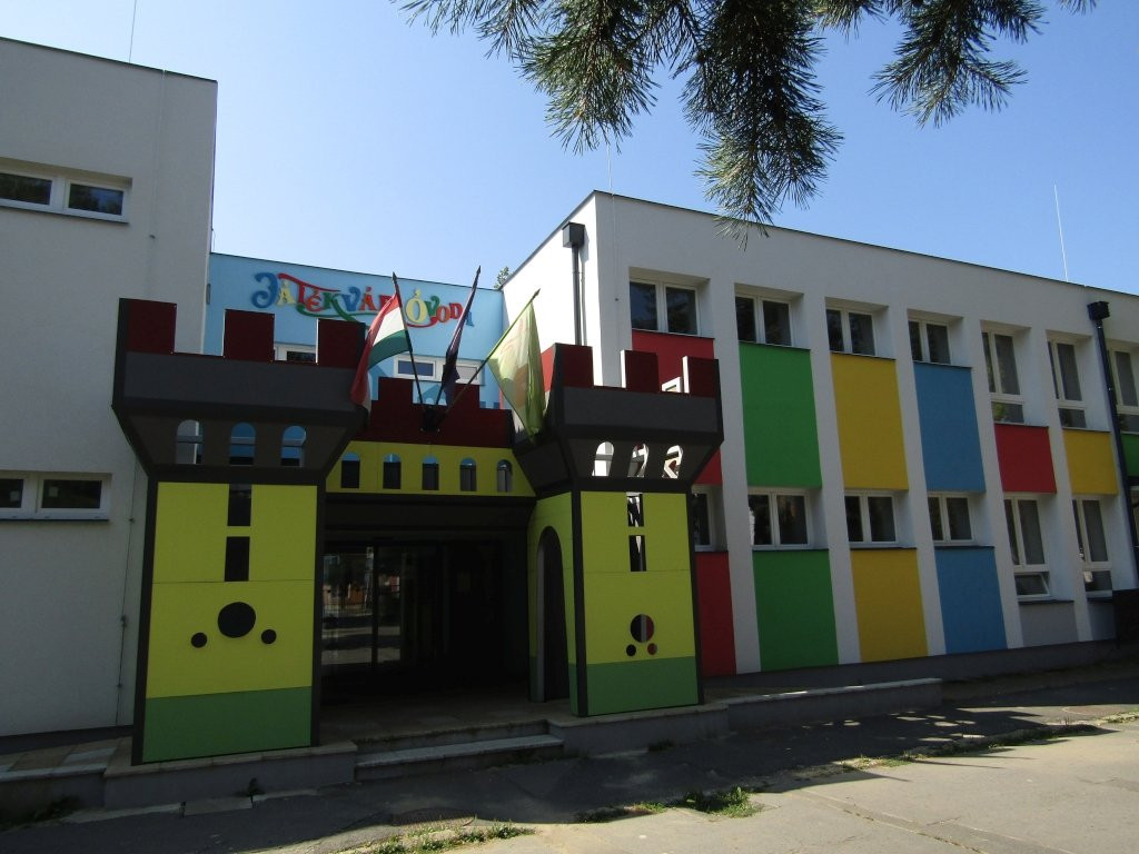ovada-sztg-jatekvar-01